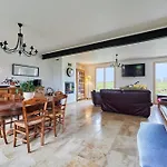 Hébergement de vacances Maison Boisee - Charmante Maison Au Calme Courbepine