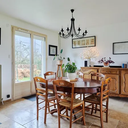 Maison Boisee - Charmante Maison Au Calme Courbepine